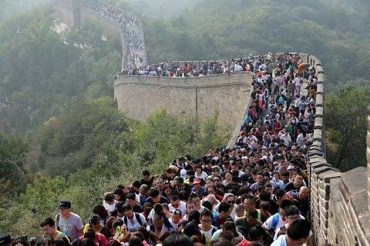 國慶假期已過，鋼結構工程隊重新恢復了忙碌