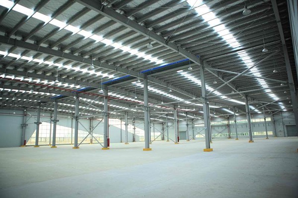 鋼結構廠房為什么能抗震，原來全靠它支撐